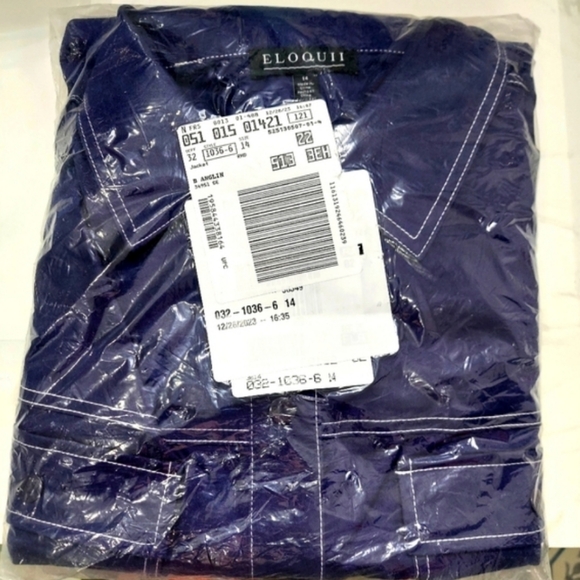 Utility jean jacket (see closet for purse in the pictures) - Picture 15 of 15